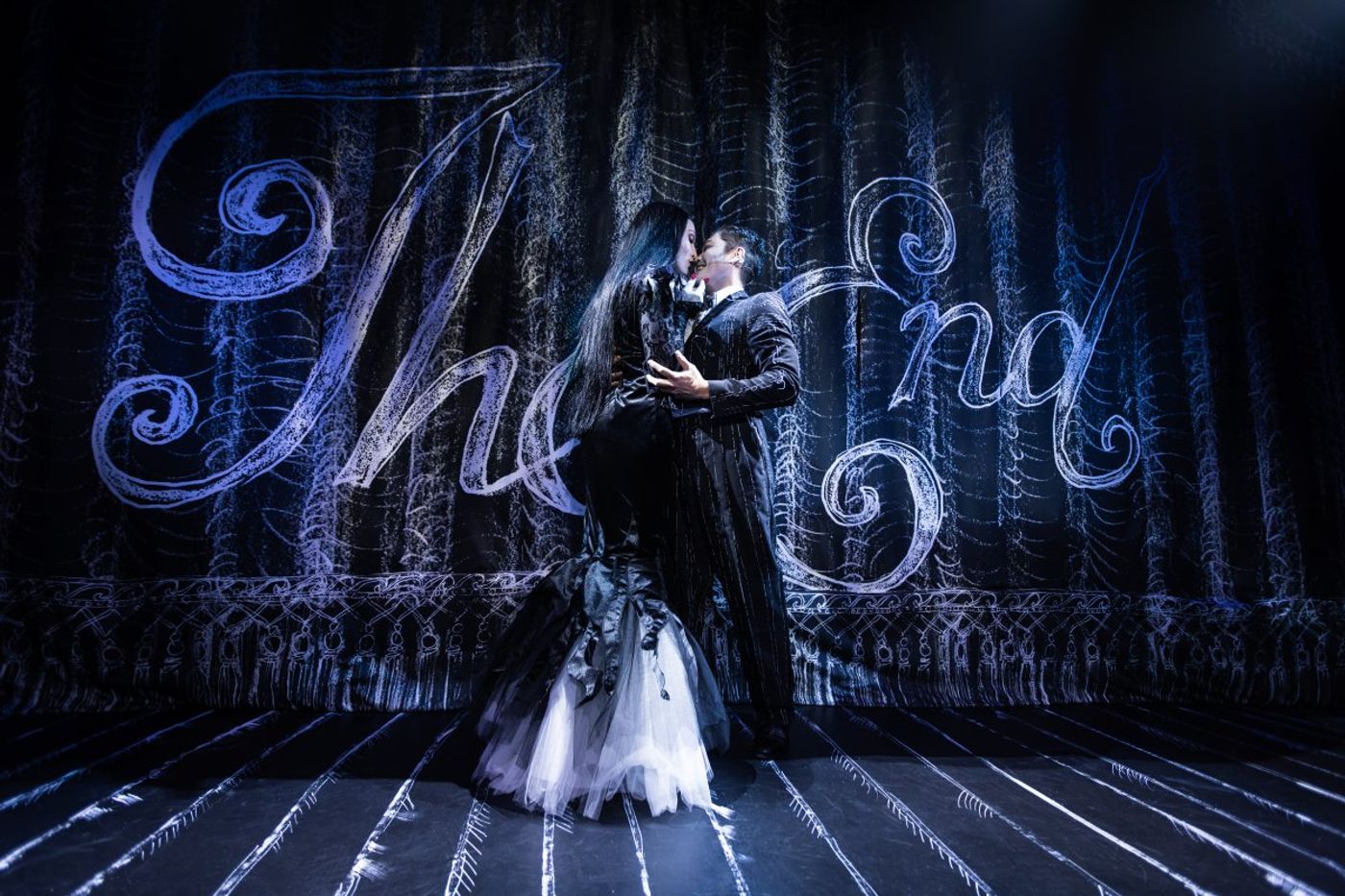REVIEW: Wonderfully Nostalgic, THE ADDAMS FAMILY THE MUSICAL Is A Delightful Escape Image