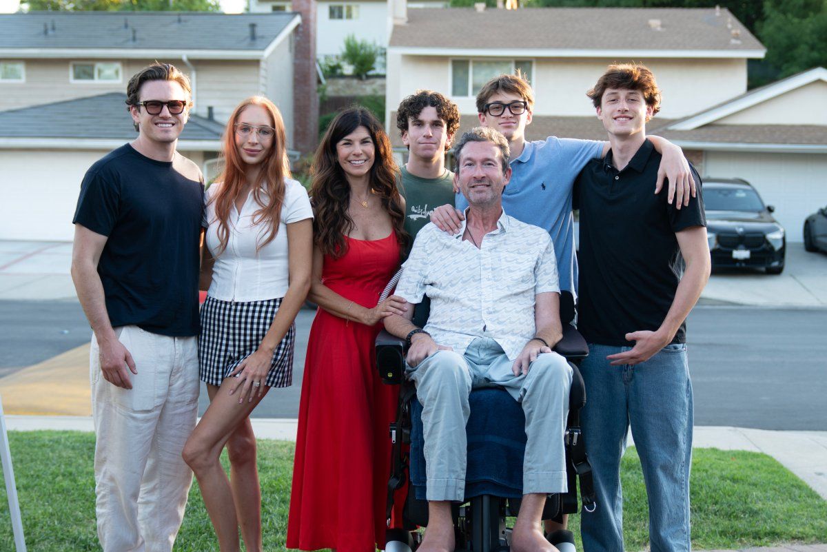 Exclusive: Aaron Lazar Candidly Opens Up About ALS, Says He Wants to ‘End This F—ing Disease’ Image