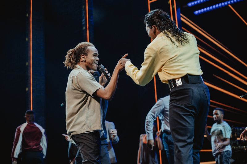Photos: Brandon Lee Harris Takes First Bow as 'Michael' in MJ on Broadway — photo 6 of 9