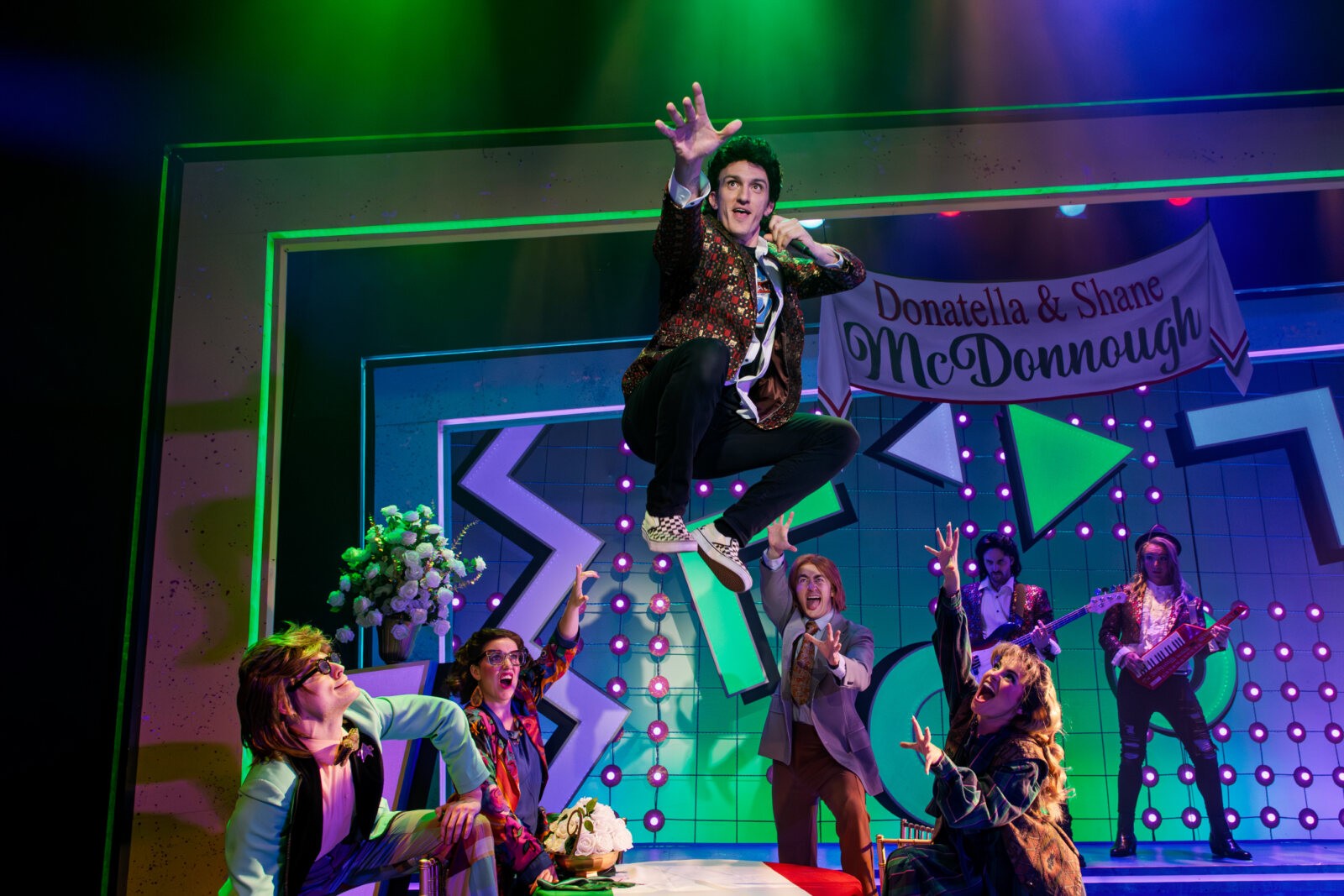 Photos: THE WEDDING SINGER at The John W. Engeman Theater — photo 6 of 6