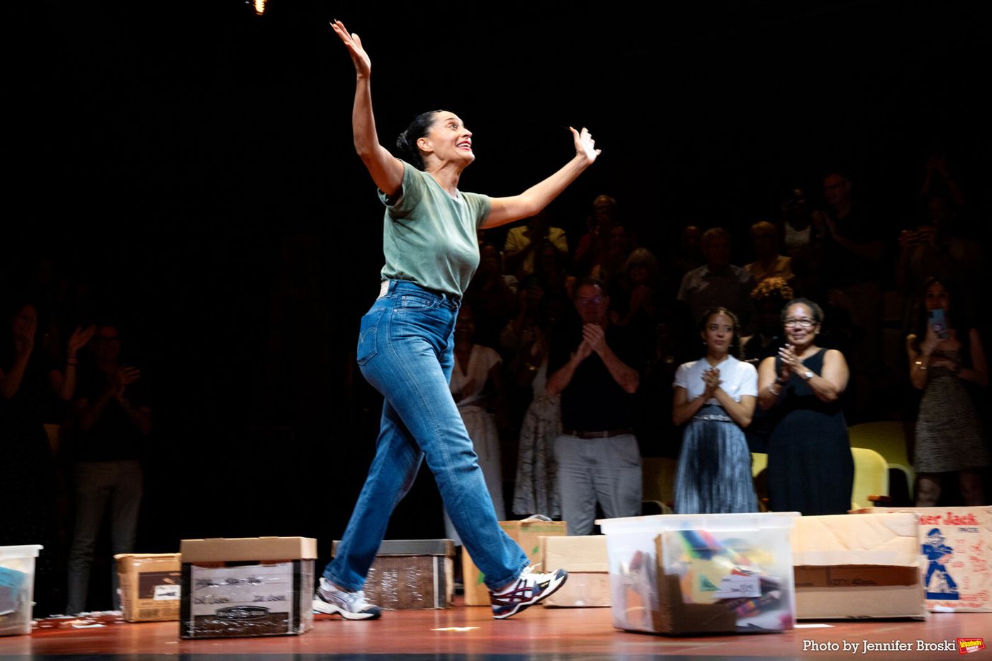 Photos: Tracee Ellis Ross Takes Bows In EVERY BRILLIANT THING Image