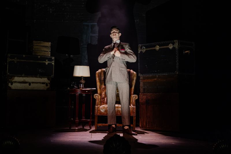Photos: THE 39 STEPS to Close at Princeton Summer Theater This Weekend — photo 1 of 19