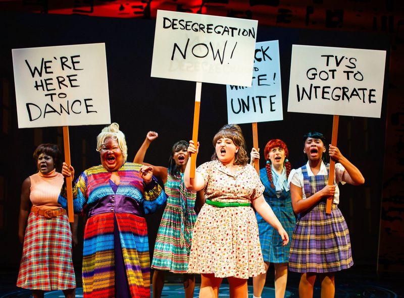Review: HAIRSPRAY at San Francisco Playhouse Image