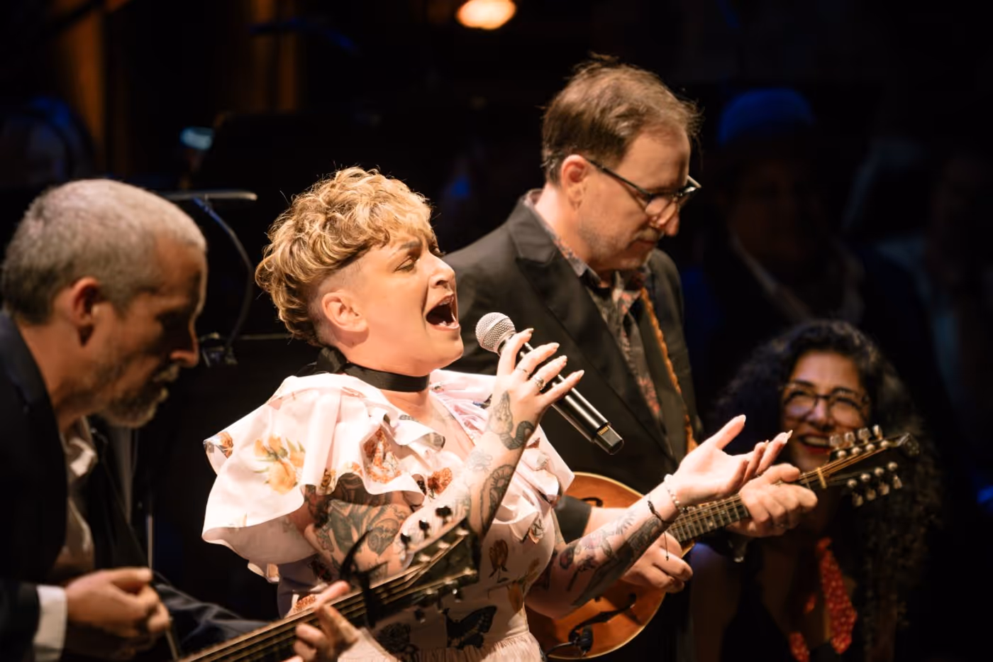 Review: MUSE/IQUE DEFIANTLY JONI: A SINGER/SONGWRITER BARES HER SOUL at Mark Taper Forum Image