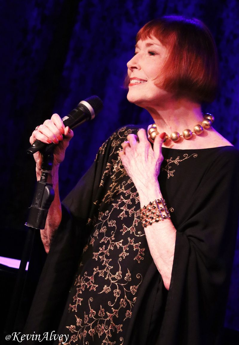 Photos: Karen Akers Brings Paris To Birdland — photo 12 of 18