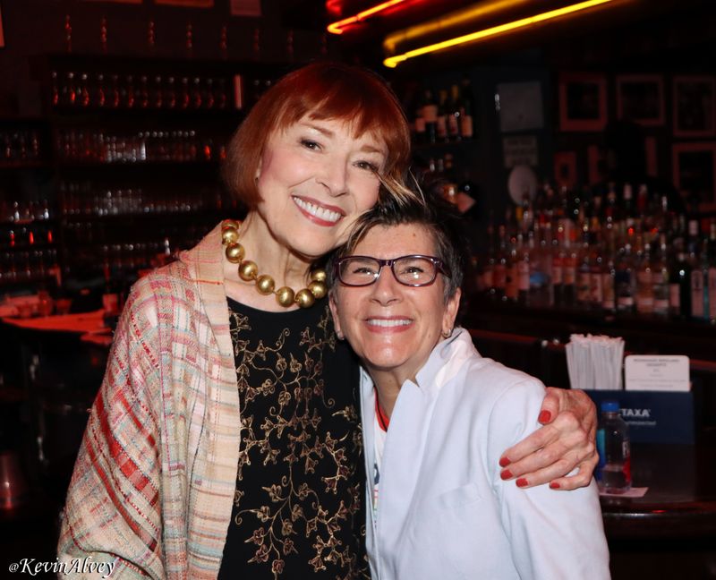 Photos: Karen Akers Brings Paris To Birdland — photo 15 of 18