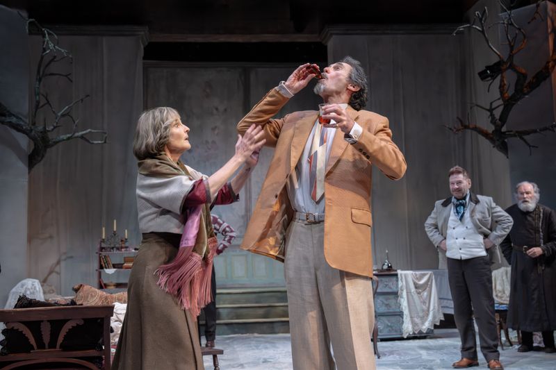 Photos: Kenneth Branagh, Helen Hunt, and More in THE CHERRY ORCHARD at the Swan Theatre — photo 7 of 9