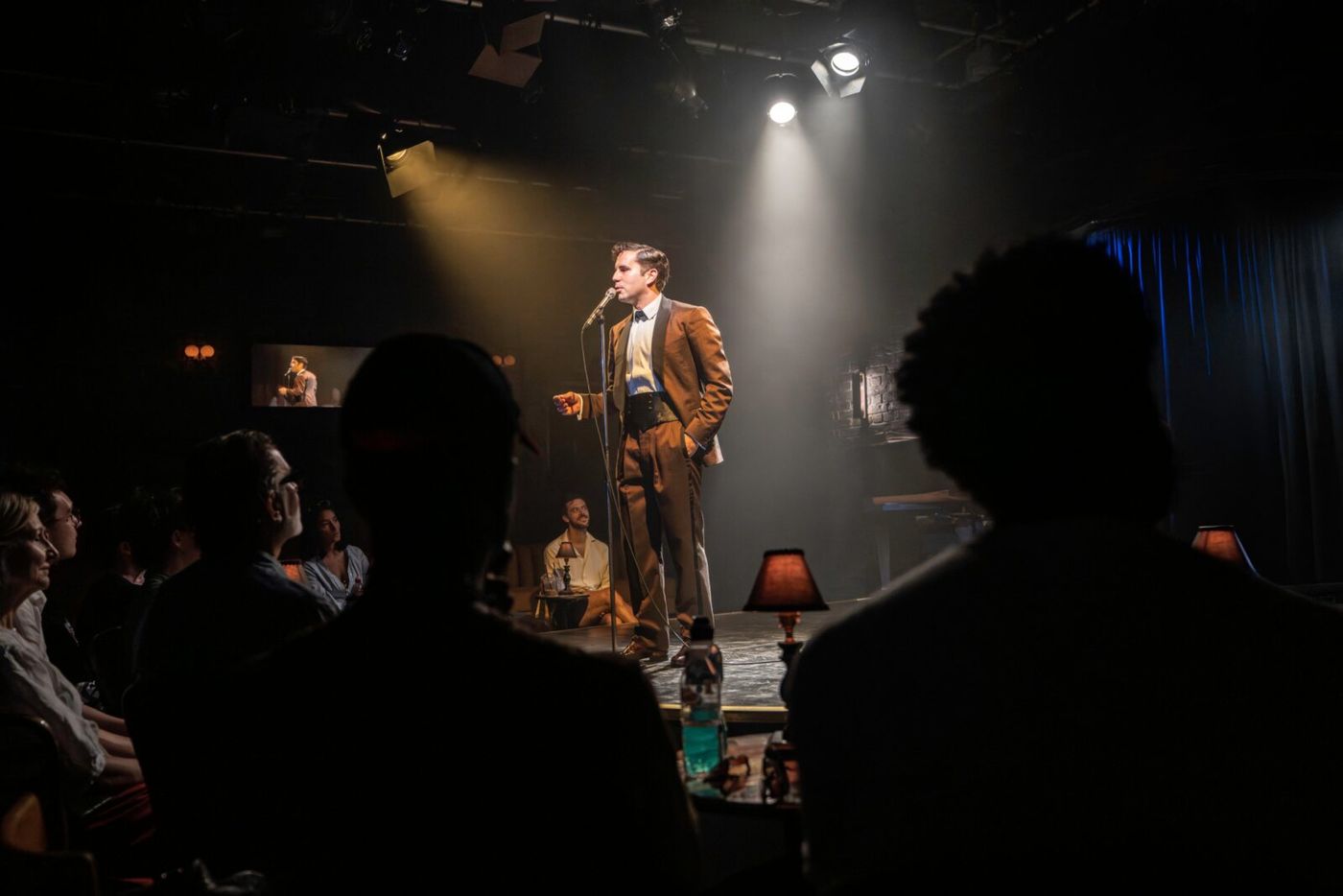 Photos: First Look at Ben Platt in MIDNIGHT AT THE NEVER GET in the UK Image