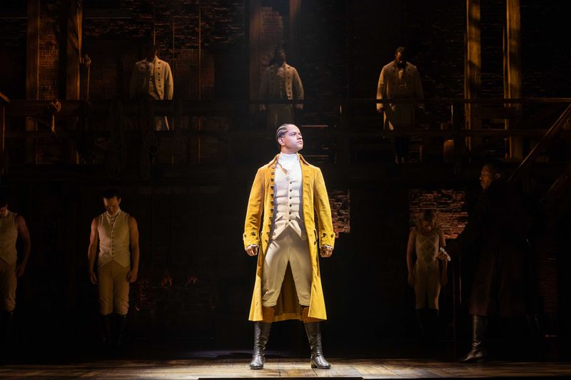 Photos: HAMILTON West End Welcomes Original Star, Leslie Odom, Jr. — photo 3 of 12