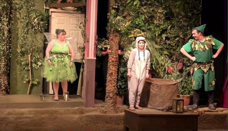 Review: PETER PAN GOES WRONG at Searcy Summer Dinner Theatre Image