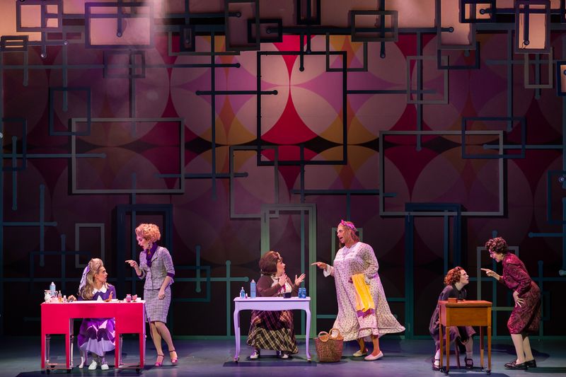Photos/Video: HAIRSPRAY At Cape Playhouse — photo 2 of 14