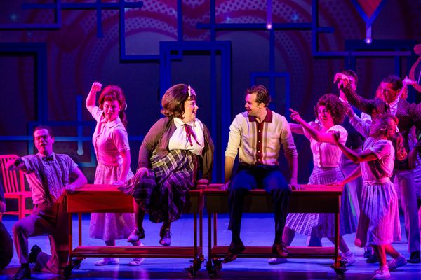 Grace Carroll, Ben Jackson Walker, and the Cast of HAIRSPRAY Photo