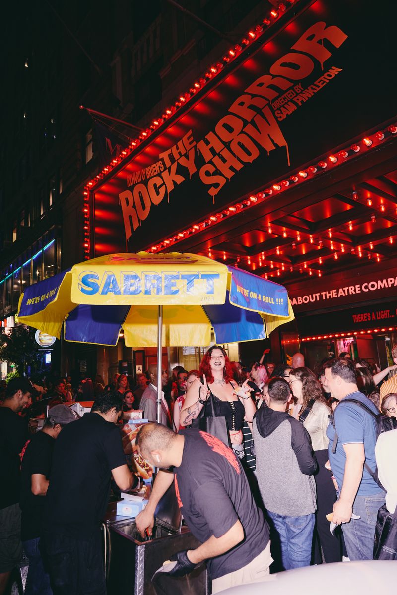 Photos: THE ROCKY HORROR SHOW Celebrates 100 Performances — photo 1 of 8