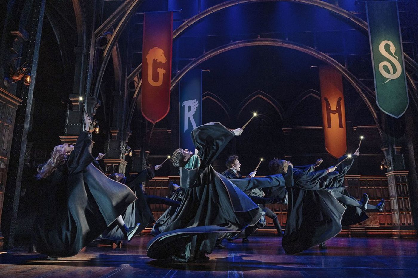 Review: OC's Segerstrom Center Welcomes HARRY POTTER AND THE CURSED CHILD Image