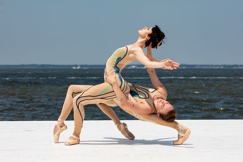 Photos/Video: Fire Island Dance Festival Raises Record 6,018 for Dancers Responding to AIDS — photo 23 of 26
