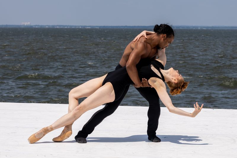 Photos/Video: Fire Island Dance Festival Raises Record 6,018 for Dancers Responding to AIDS — photo 7 of 26