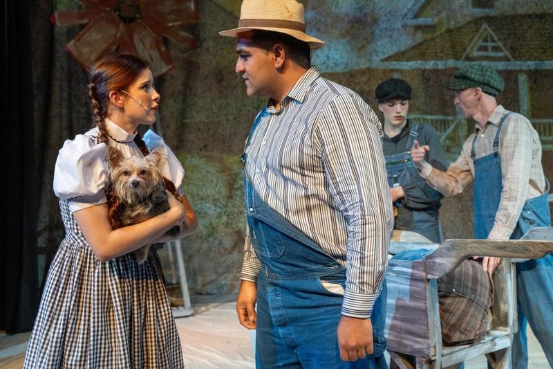 Review: THE WIZARD OF OZ at Palm Canyon Theatre Image