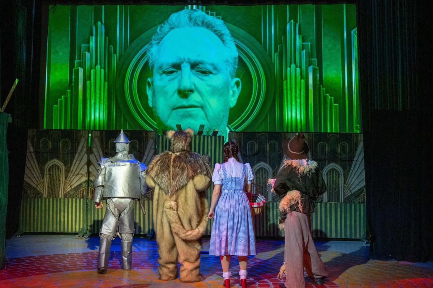 Review: THE WIZARD OF OZ at Palm Canyon Theatre Image
