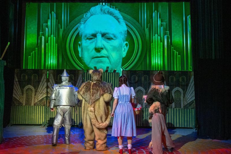 Review: THE WIZARD OF OZ at Palm Canyon Theatre Image