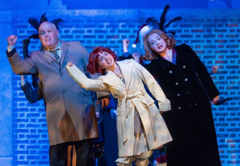 Review: ANNIE at The Candlelight Theatre Image