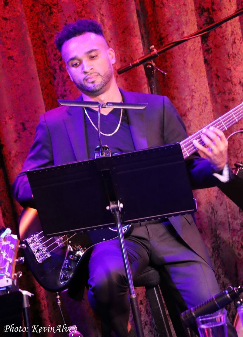 Photos: See Elizabeth Gillies' Return to Birdland — photo 11 of 11