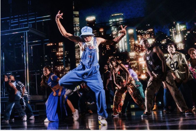 Review: HELL'S KITCHEN at Paramount Theatre Image