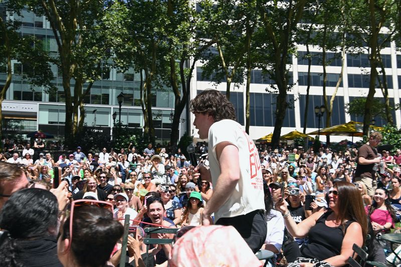 Photos: THE LOST BOYS, HADESTOWN & More Take the Stage at BROADWAY IN BRYANT PARK Week 1 — photo 45 of 61