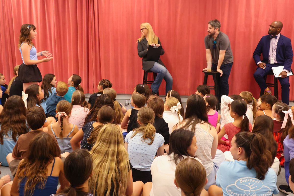 Alex Brightman, Broadway Artists Alliance students at Photos: SCHMIGADOON! Star Alex Brightman Visits With Young Performers at Broadway Artists Alliance