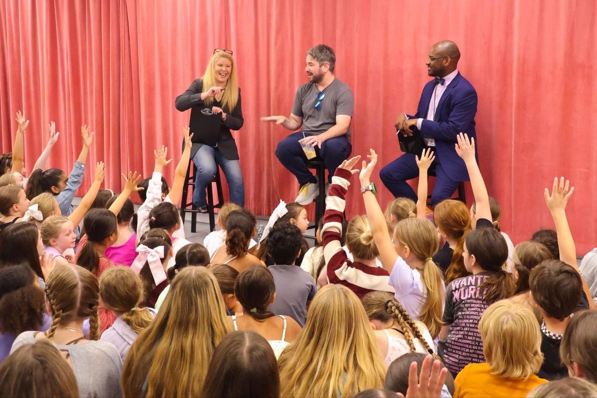 Alex Brightman, Broadway Artists Alliance students at Photos: SCHMIGADOON! Star Alex Brightman Visits With Young Performers at Broadway Artists Alliance