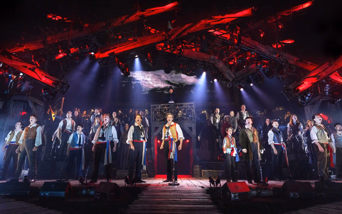 Photos: LES MISERABLES: THE ARENA CONCERT SPECTACULAR Starring Alfie Boe, Killian Donnelly, Samantha Barks and More Image