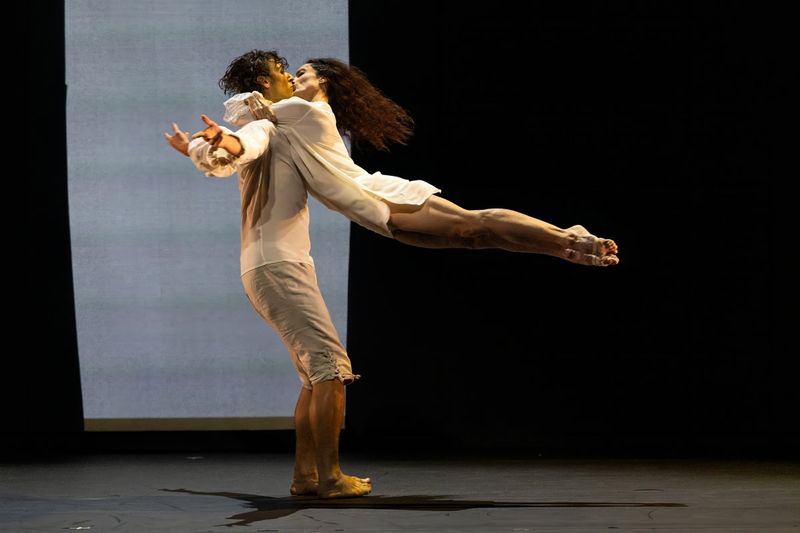 Review: HUGO MARCHAND Artists at the Center at NY City Center-Just Marvelous Image