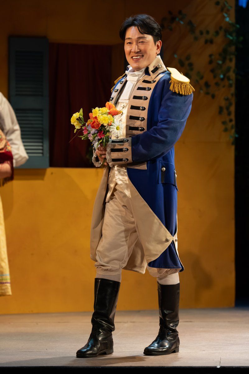 Review: L'ELISIR D'AMORE at Union Avenue Opera Image