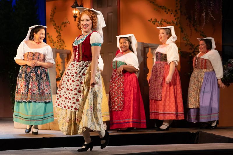 Review: L'ELISIR D'AMORE at Union Avenue Opera Image
