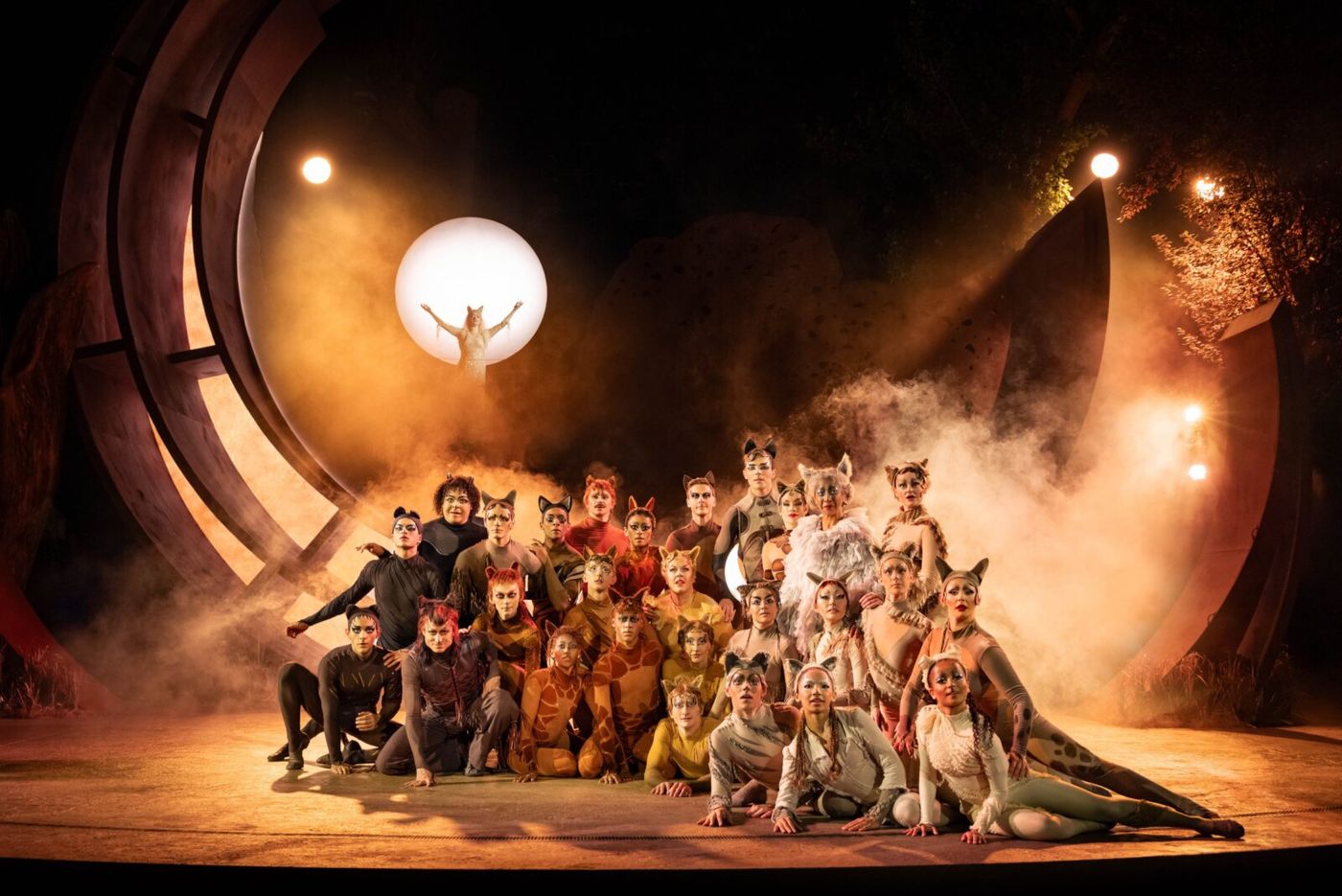 Photo: CATS Begins Performances at Regent's Park Open Air Theatre Image