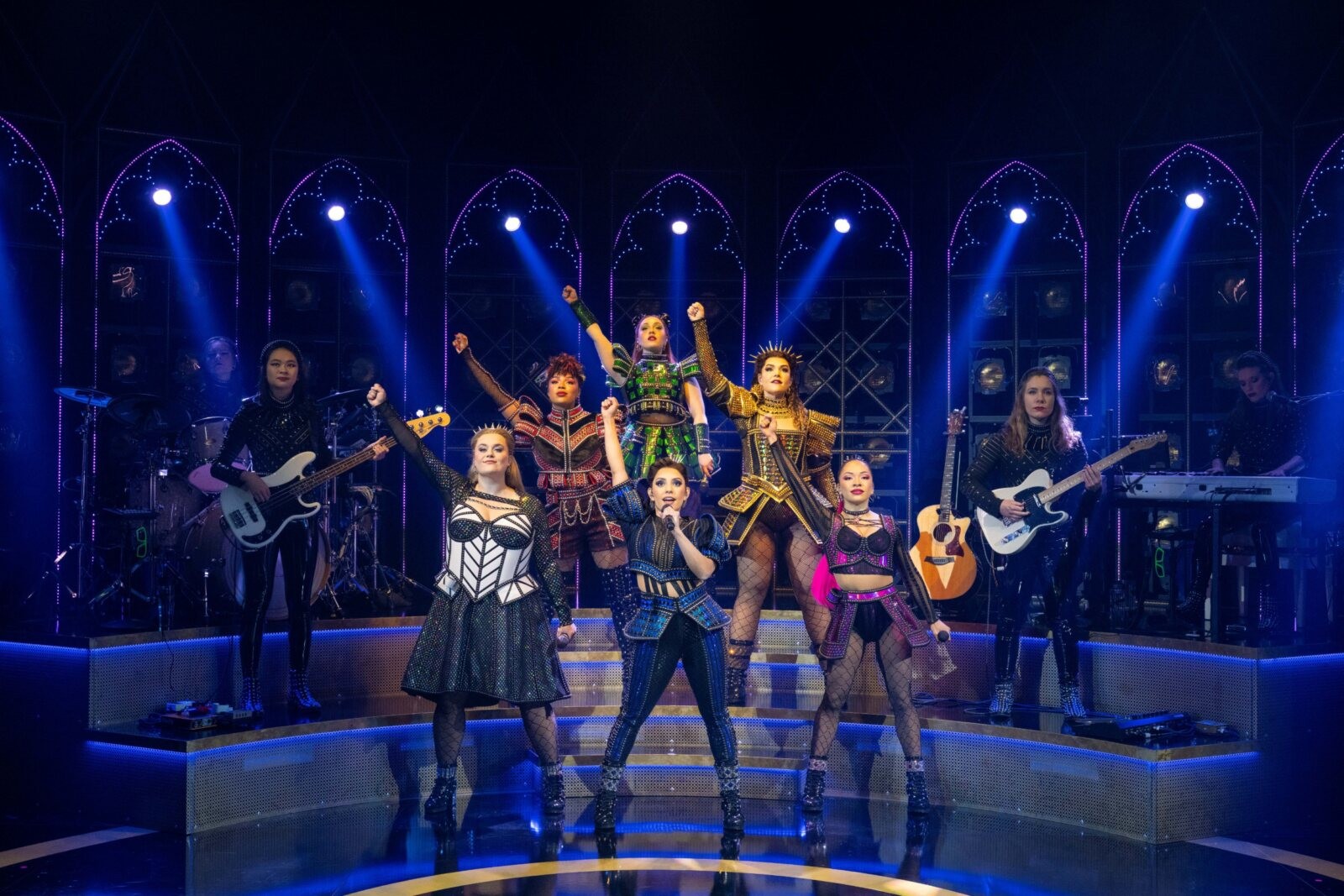 Photos: SIX THE MUSICAL Opens in Melbourne — photo 5 of 14