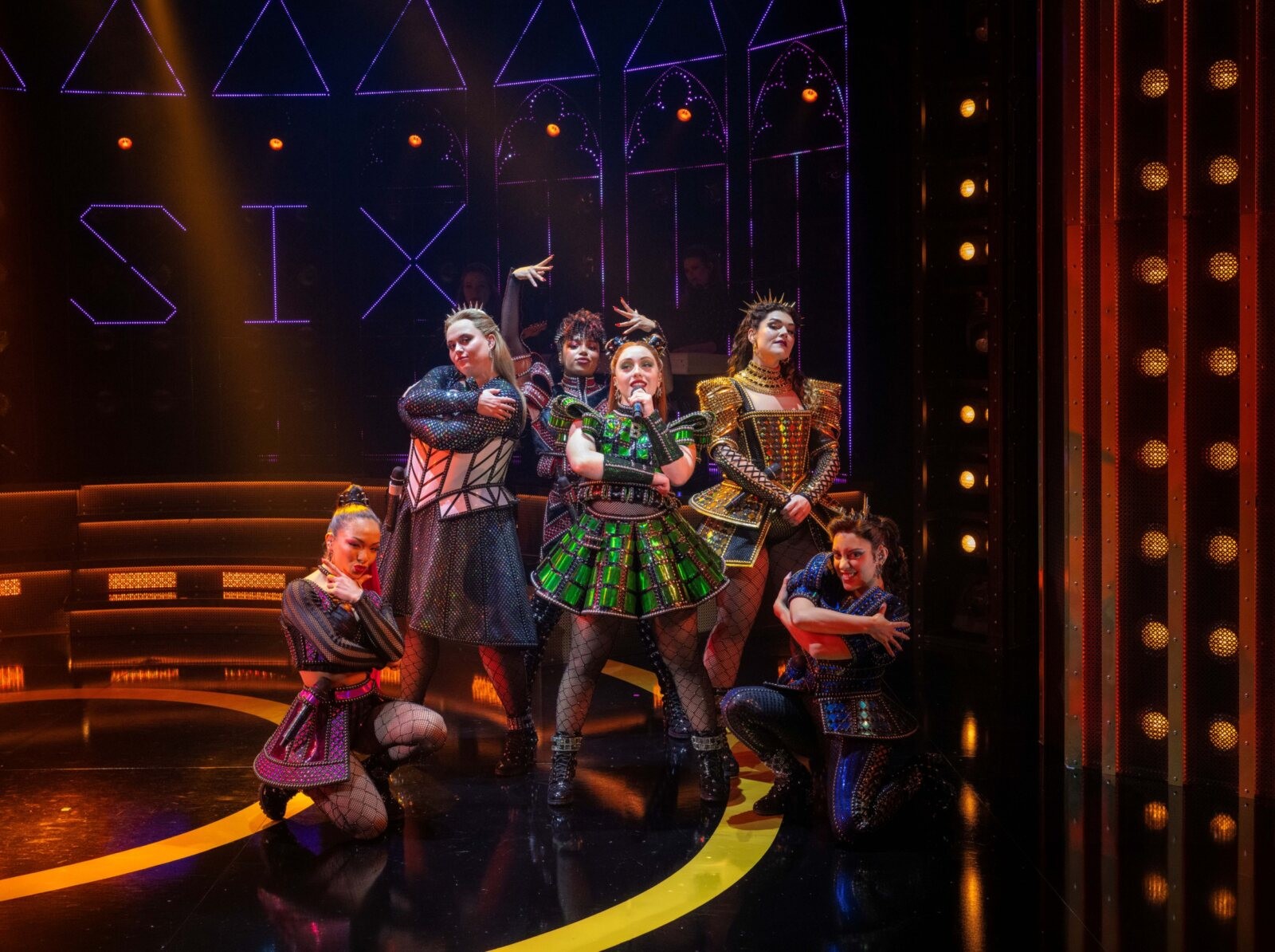 Photos: SIX THE MUSICAL Opens in Melbourne — photo 7 of 14