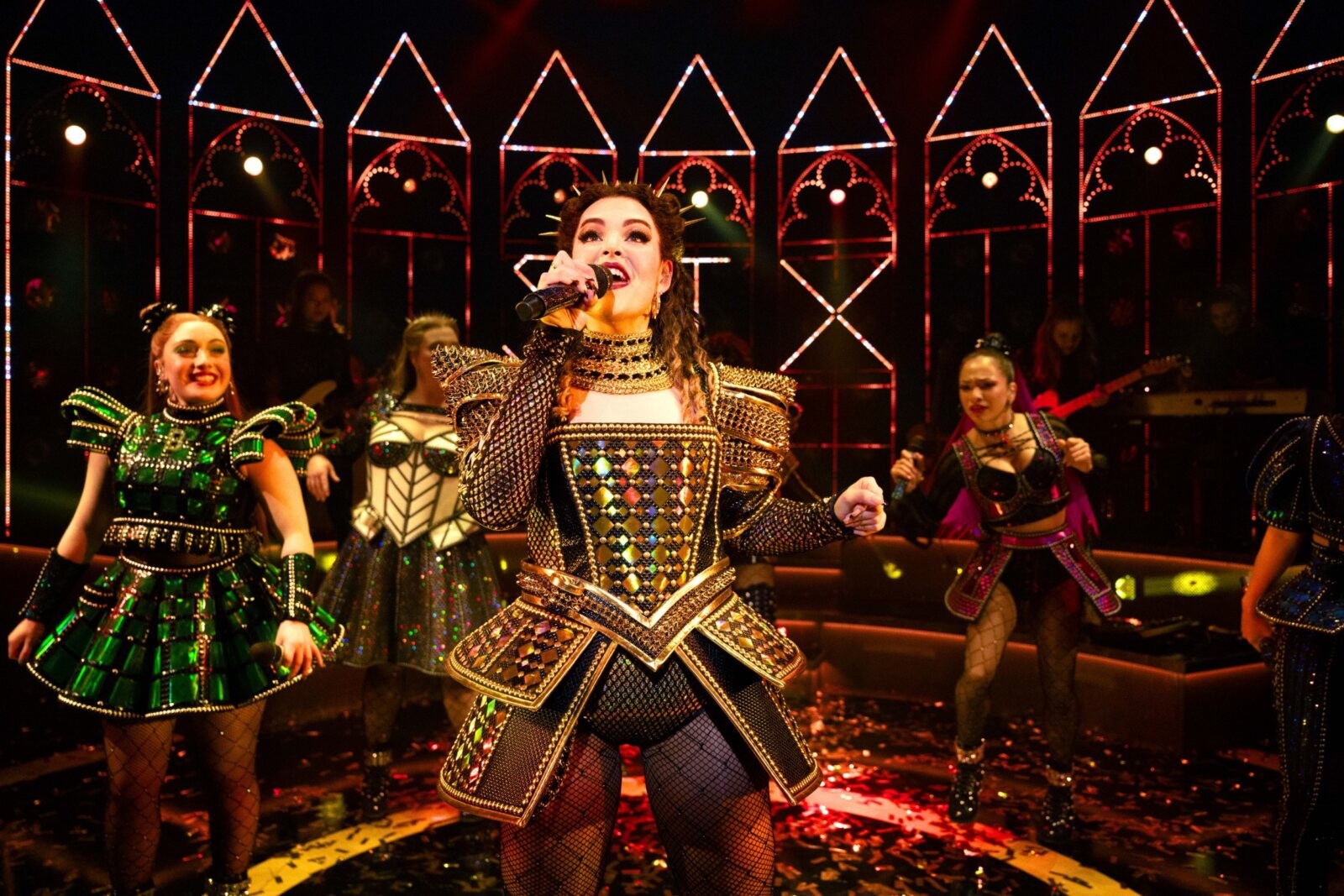 Photos: SIX THE MUSICAL Opens in Melbourne — photo 14 of 14