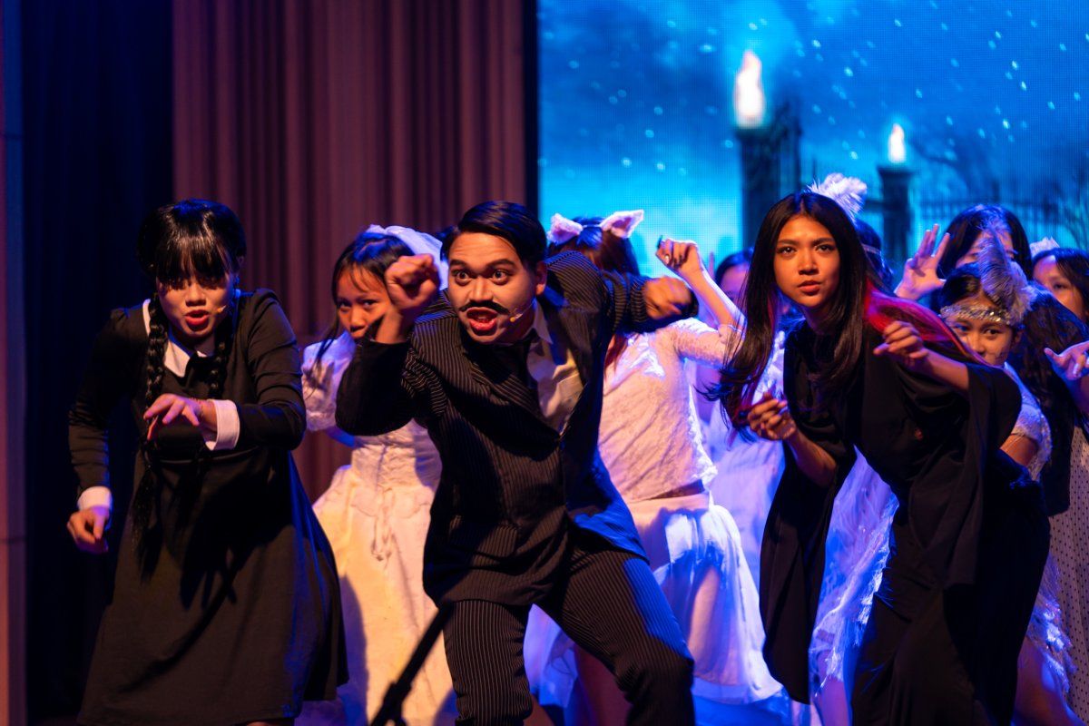 Review: Camp Broadway Indonesia Returns with THE ADDAMS FAMILY Image