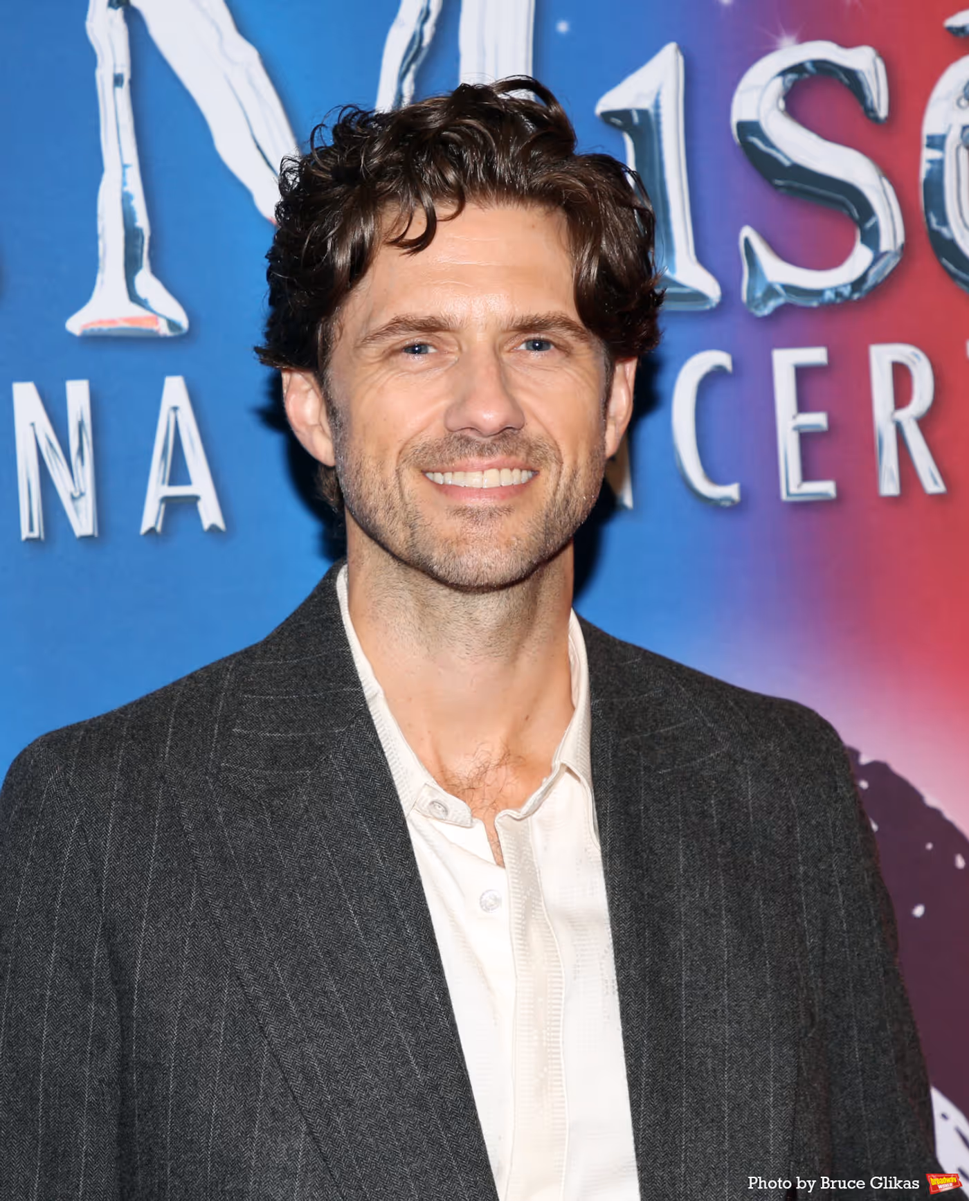 Photos: Patti LuPone, Aaron Tveit, and More Join LES MISERABLES: THE ARENA CONCERT SPECTACULAR For Encore Performance Image