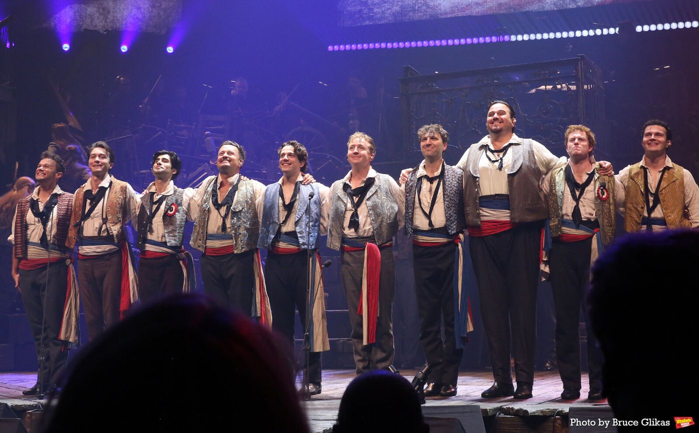 Photos: Patti LuPone, Aaron Tveit, and More Join LES MISERABLES: THE ARENA CONCERT SPECTACULAR For Encore Performance Image