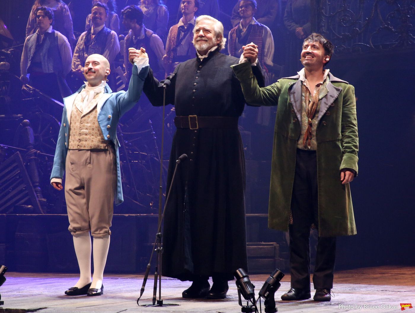 Photos: Patti LuPone, Aaron Tveit, and More Join LES MISERABLES: THE ARENA CONCERT SPECTACULAR For Encore Performance Image