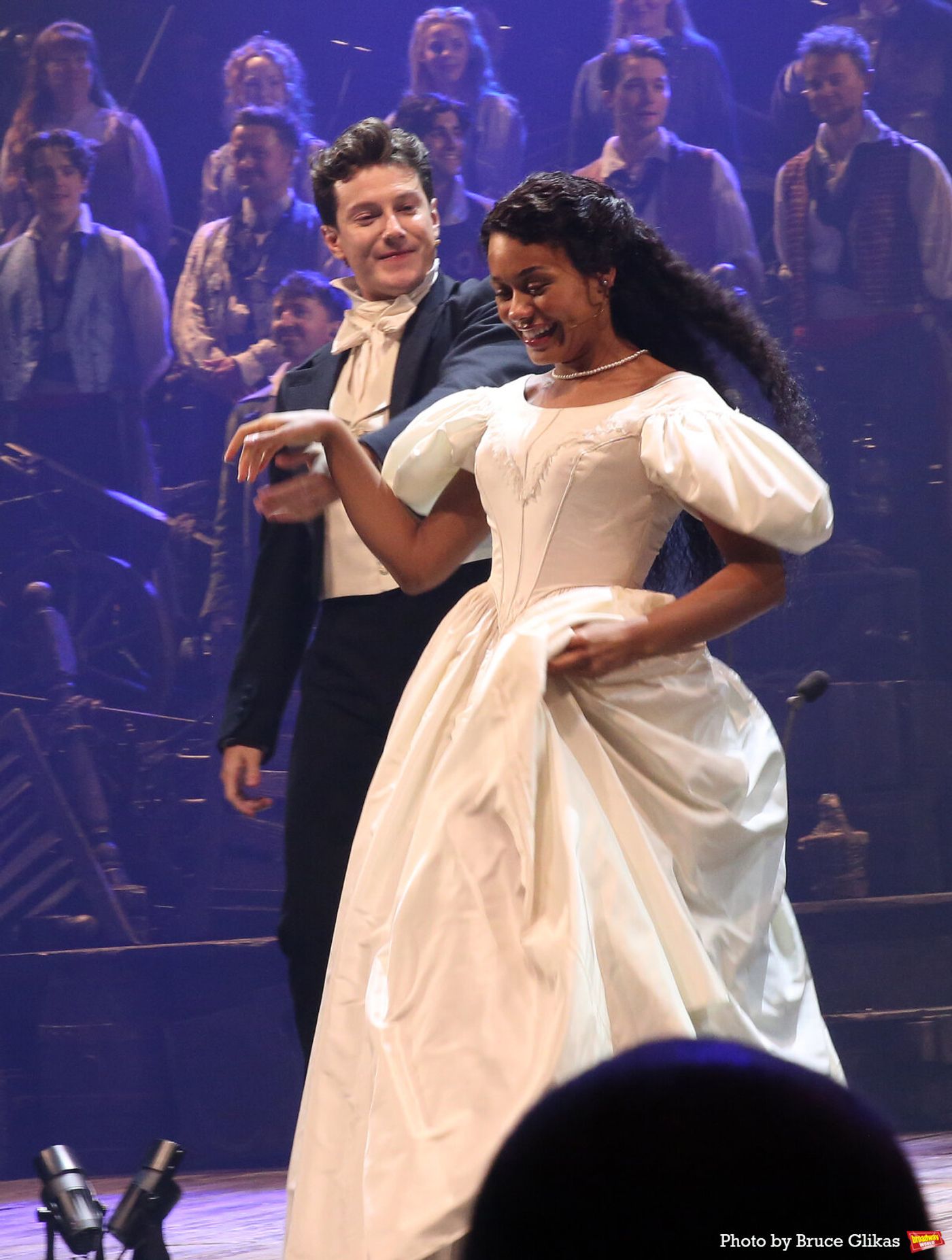 Photos: Patti LuPone, Aaron Tveit, and More Join LES MISERABLES: THE ARENA CONCERT SPECTACULAR For Encore Performance Image