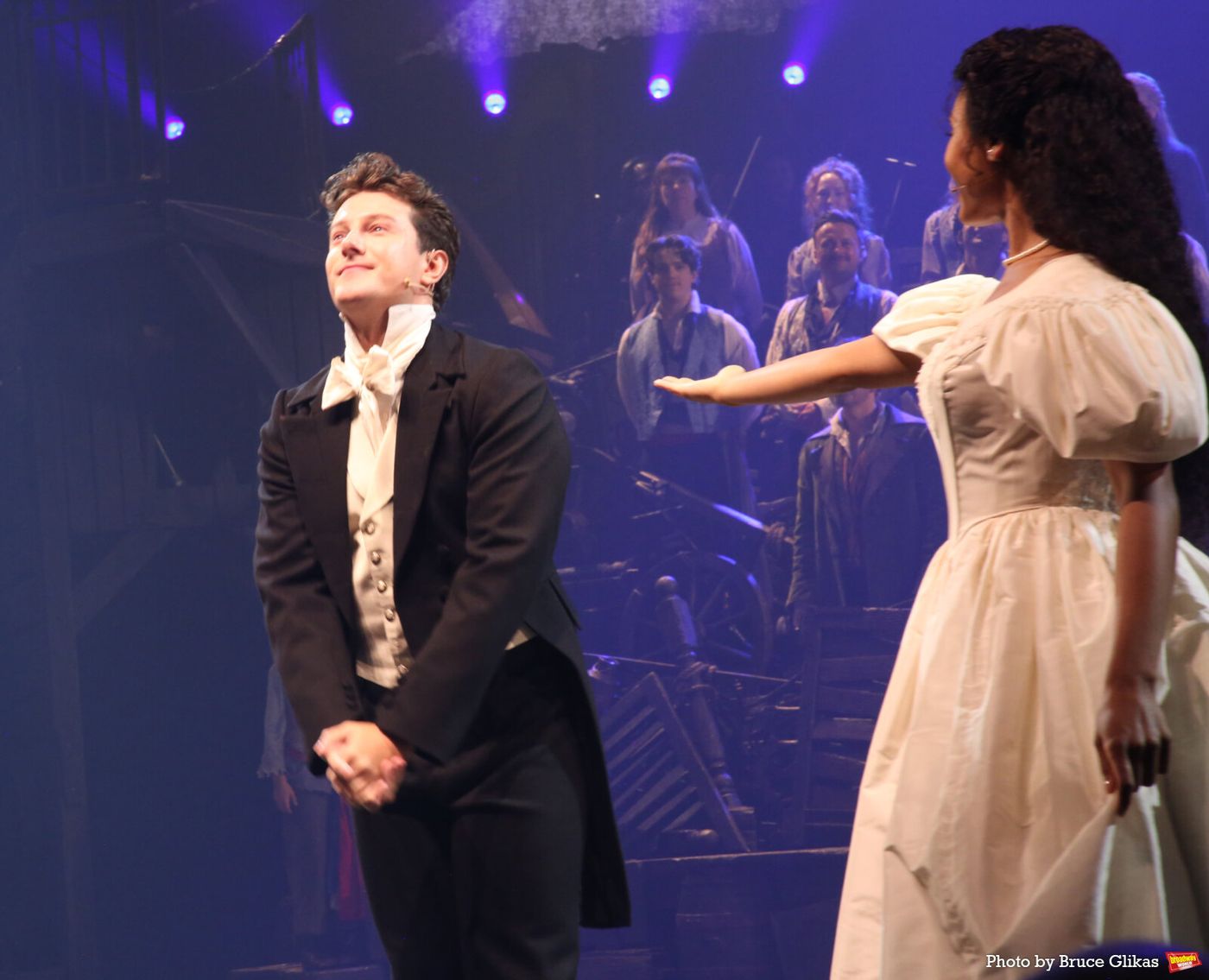 Photos: Patti LuPone, Aaron Tveit, and More Join LES MISERABLES: THE ARENA CONCERT SPECTACULAR For Encore Performance Image
