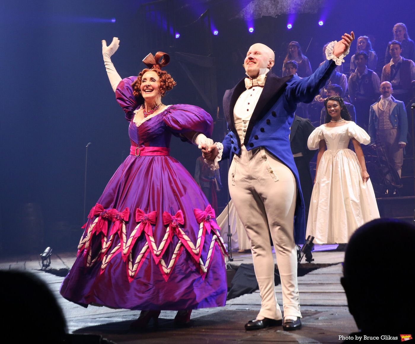 Photos: Patti LuPone, Aaron Tveit, and More Join LES MISERABLES: THE ARENA CONCERT SPECTACULAR For Encore Performance Image