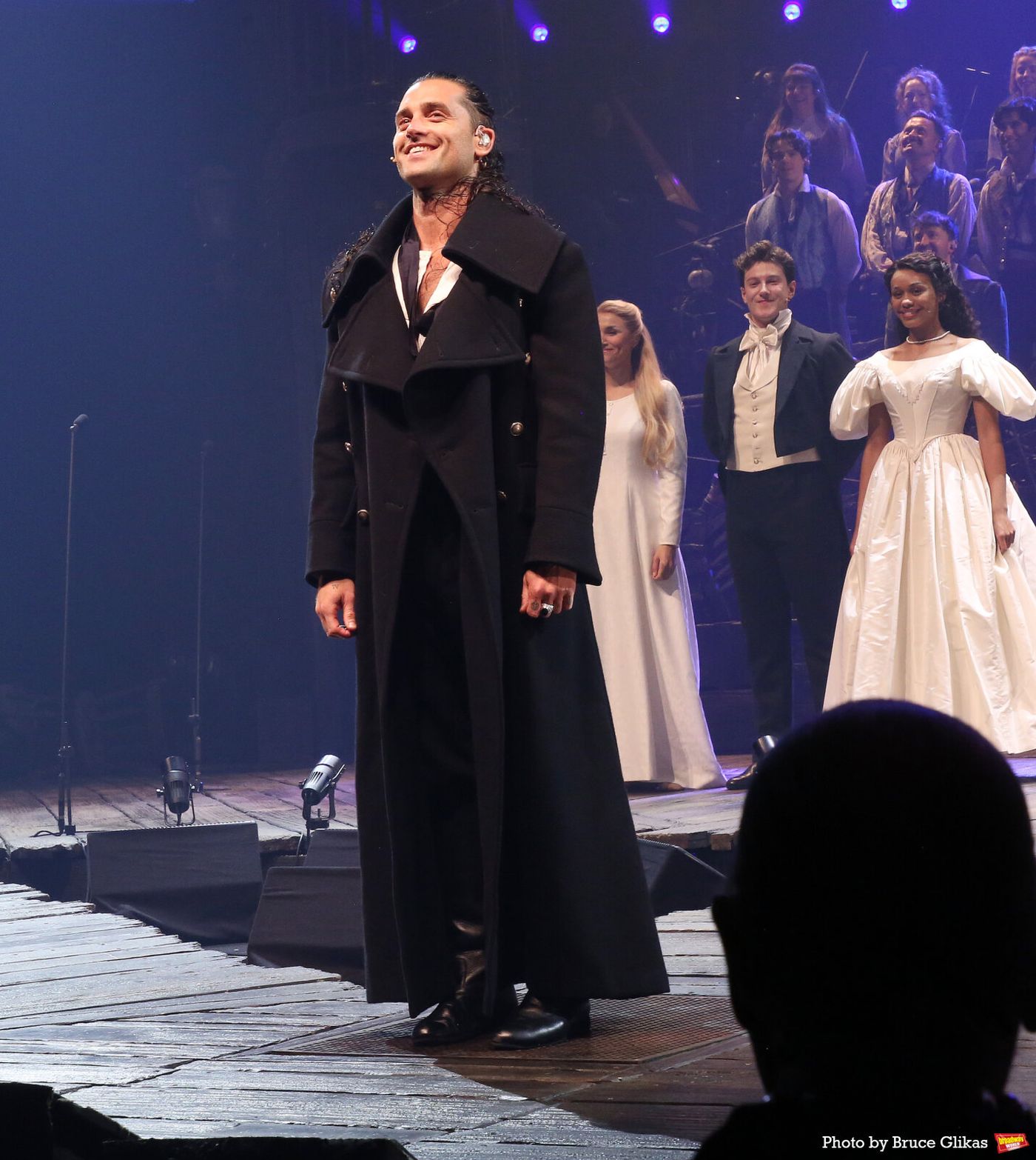 Photos: Patti LuPone, Aaron Tveit, and More Join LES MISERABLES: THE ARENA CONCERT SPECTACULAR For Encore Performance Image