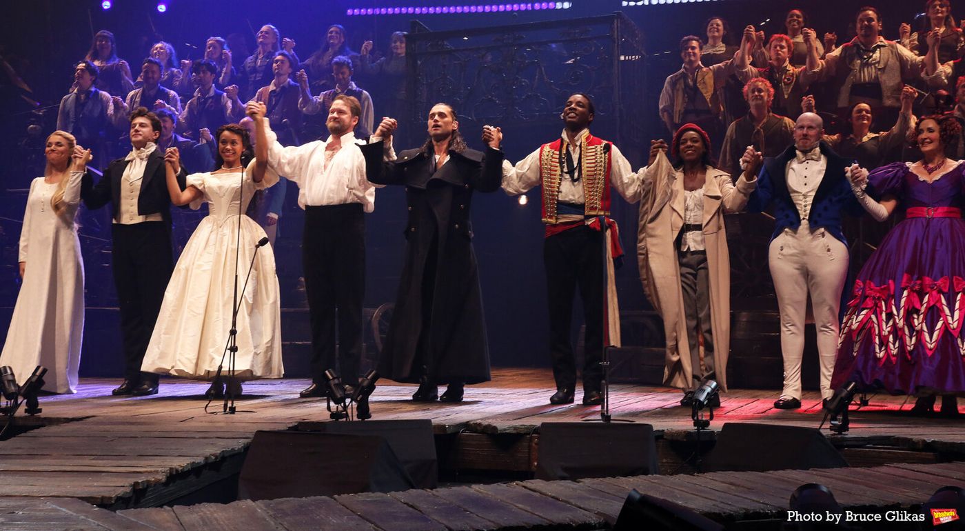 Photos: Patti LuPone, Aaron Tveit, and More Join LES MISERABLES: THE ARENA CONCERT SPECTACULAR For Encore Performance Image