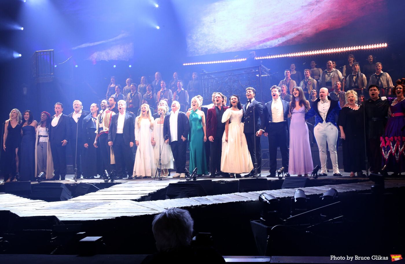 Photos: Patti LuPone, Aaron Tveit, and More Join LES MISERABLES: THE ARENA CONCERT SPECTACULAR For Encore Performance Image