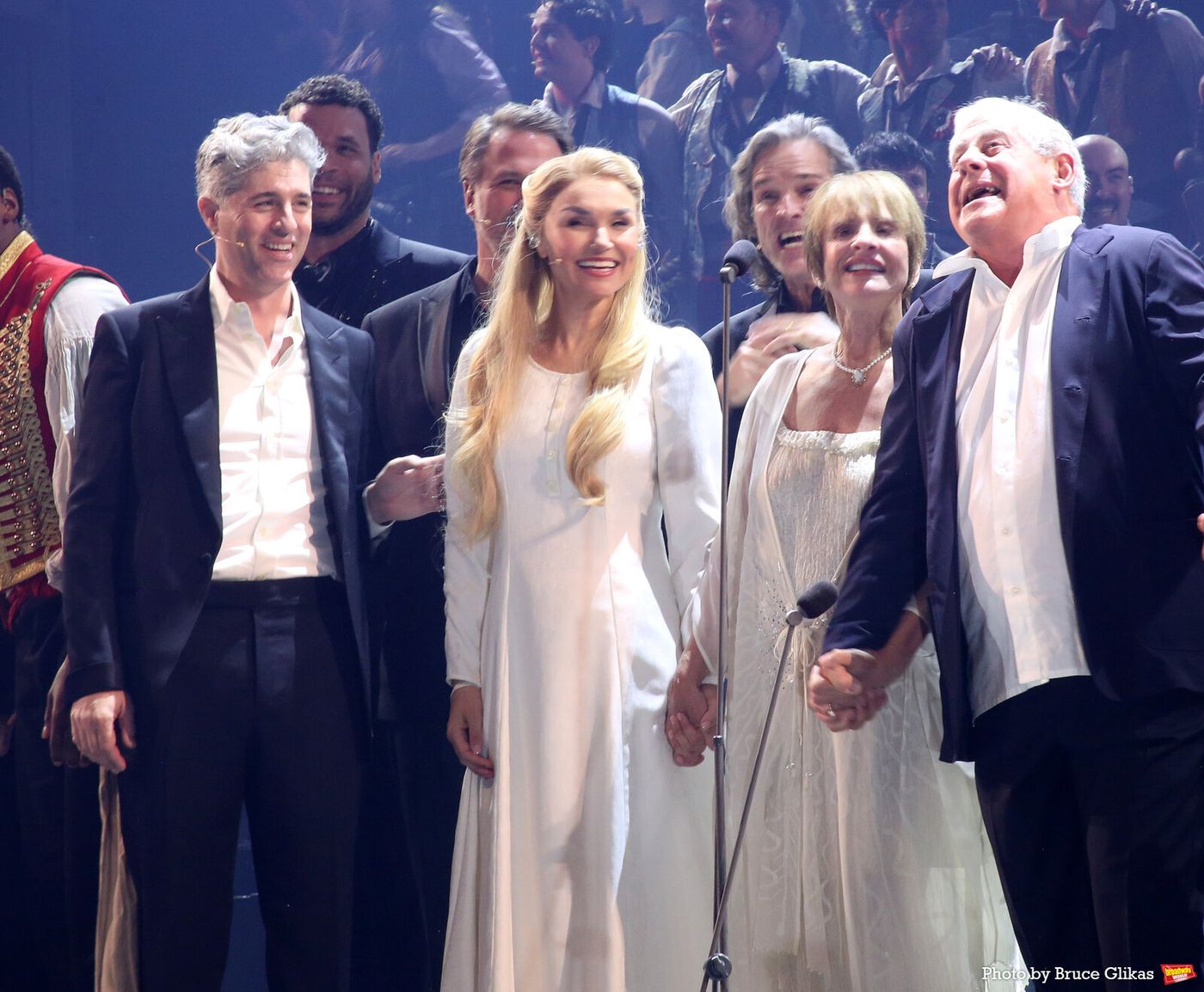 Photos: Patti LuPone, Aaron Tveit, and More Join LES MISERABLES: THE ARENA CONCERT SPECTACULAR For Encore Performance Image