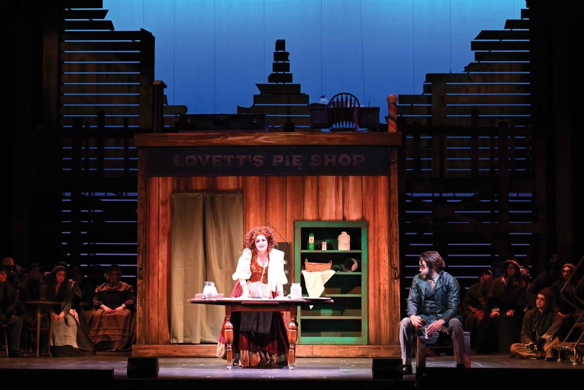 LINDSIE VANWINKLE-GUTHRIE, SCOTT GUTHRIE at Photos: SWEENEY TODD at Lyric Theatre of Oklahoma