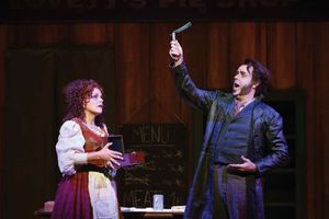 LINDSIE VANWINKLE-GUTHRIE, SCOTT GUTHRIE @ BroadwayWorld LINDSIE VANWINKLE-GUTHRIE, SCOTT GUTHRIE Photo